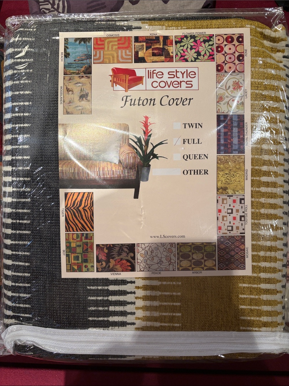 BRAND NEW FUTON COVER SIZE FULL WITH ZIPPER